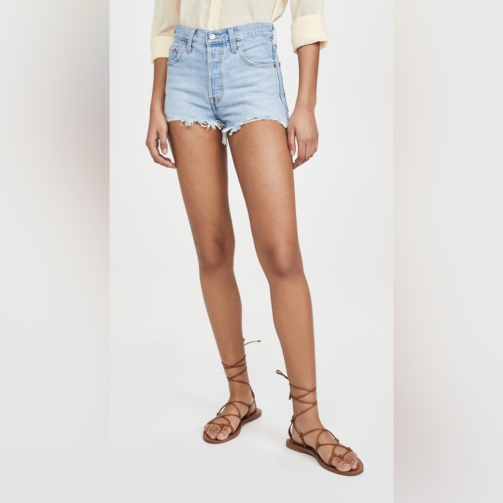 NWT Levis 501 high rise short